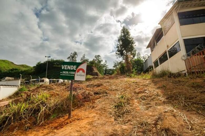 Lote a venda com 2.296 m² no Distrito Industrial em Ipatinga