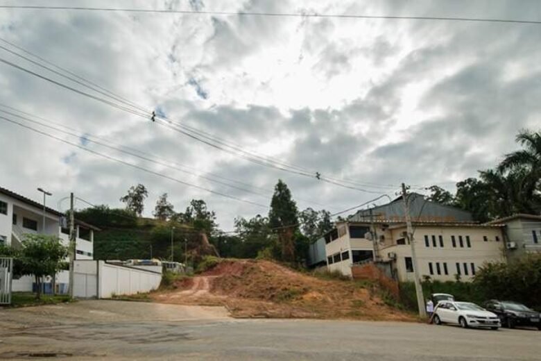 Lote a venda com 2.296 m² no Distrito Industrial em Ipatinga
