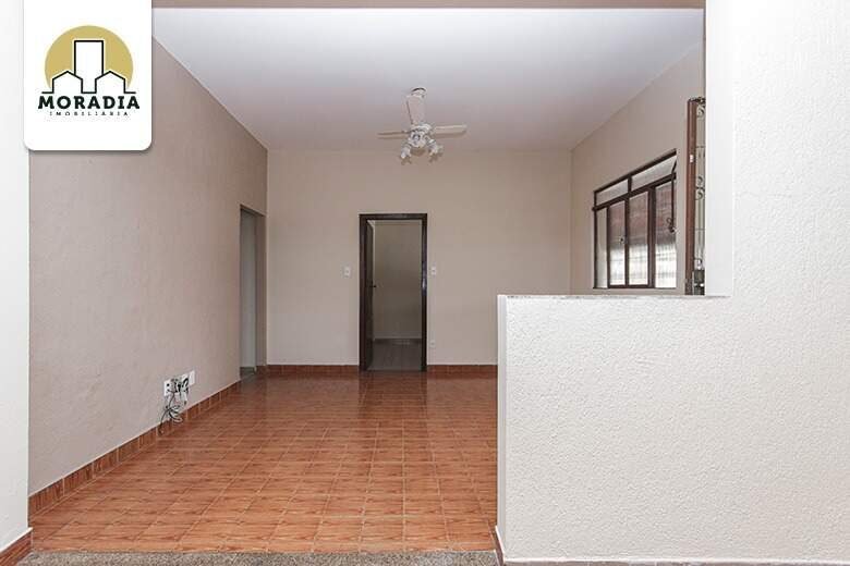 Casa a venda com 4 quartos no Bom Retiro em Ipatinga