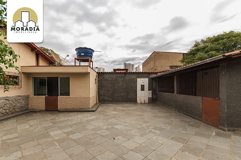Casa a venda com 4 quartos no Bom Retiro em Ipatinga
