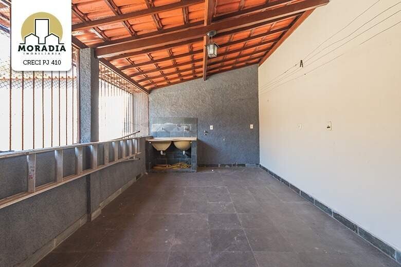 Casa a venda com 4 quartos no Bom Retiro em Ipatinga