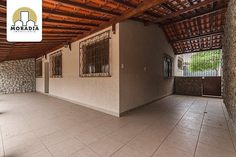 Casa a venda com 4 quartos no Bom Retiro em Ipatinga