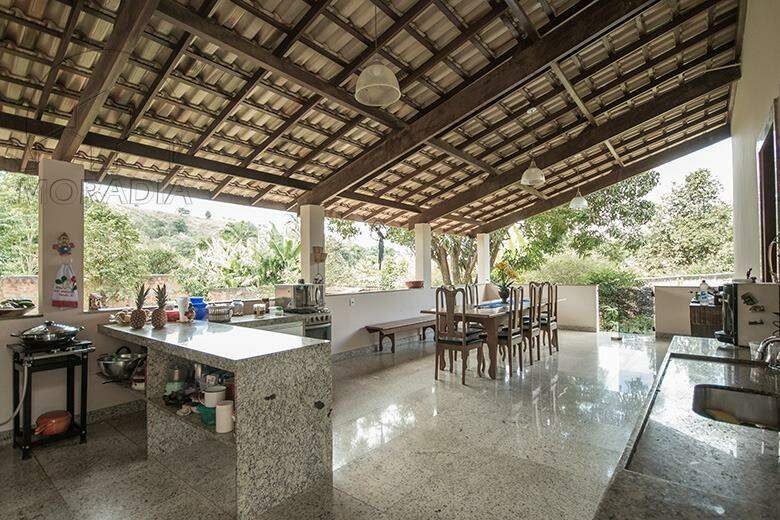 Chácara com 7 quartos a venda no Chácaras do Vale em Santana do Paraíso