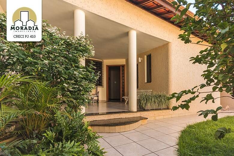 Casa a venda com 4 quartos no Cariru em Ipatinga