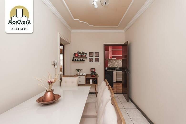 Prédio a venda com 2 lojas e 1 apartamento no Centro de Santana do Paraíso