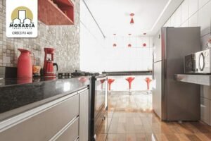 Prédio a venda com 2 lojas e 1 apartamento no Centro de Santana do Paraíso