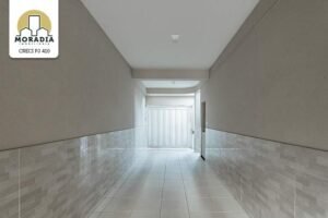 Prédio a venda com 2 lojas e 1 apartamento no Centro de Santana do Paraíso