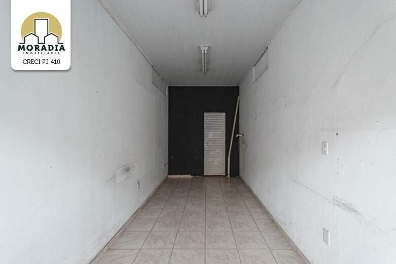 Prédio a venda com 2 lojas e 1 apartamento no Centro de Santana do Paraíso