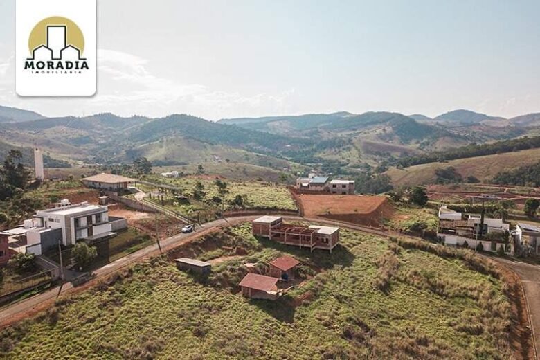 Chácara a venda com 3.239 m² no Condomínio Vivenda dos Lagos em Iapu