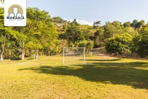 Chácara a venda com 3.239 m² no Condomínio Vivenda dos Lagos em Iapu