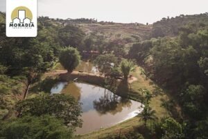 Chácara a venda com 3.239 m² no Condomínio Vivenda dos Lagos em Iapu