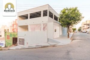 Loja para alugar com 30,00 m² no Parque Caravelas