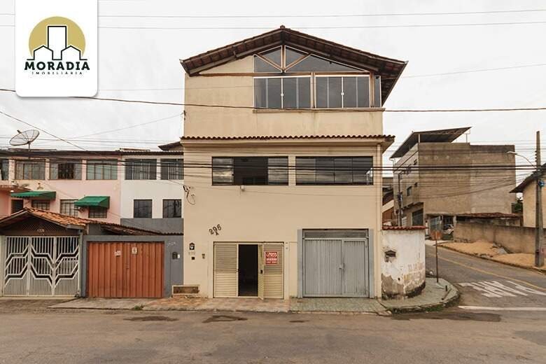 Prédio a venda com 2 apartamentos no Veneza II em Ipatinga