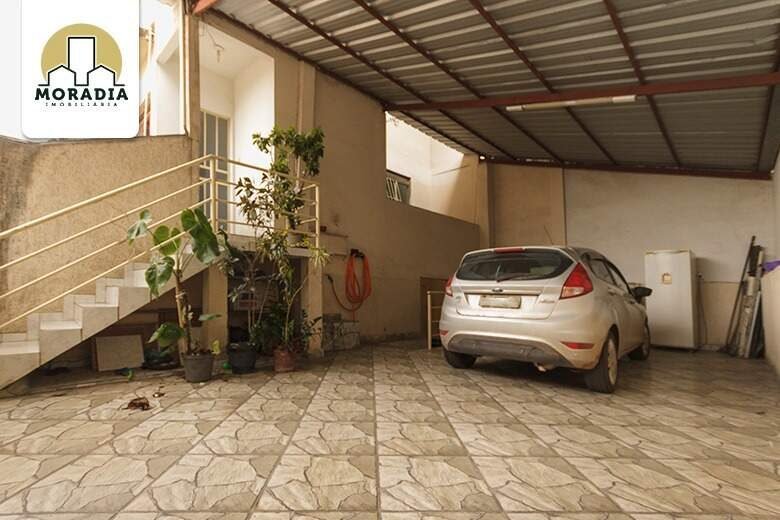 Prédio a venda com 2 apartamentos no Veneza II em Ipatinga