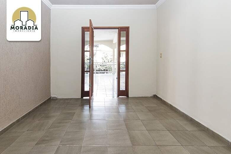 Casa de 2º pavimento para alugar com 3 quartos no Veneza II em Ipatinga