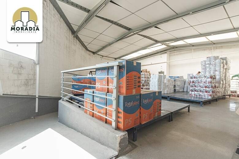 Galpão a venda com 600,00 m² no Parque Veneza em Santana do Paraíso