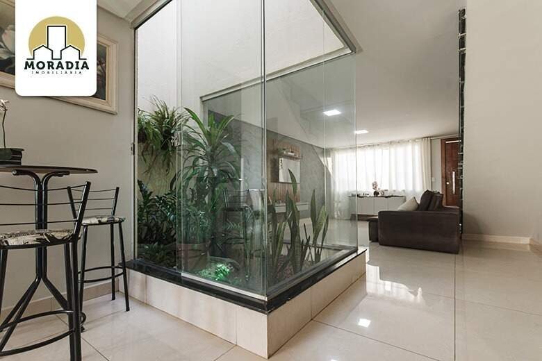 Casa geminada a venda com 3 quartos no Residencial Bethânia
