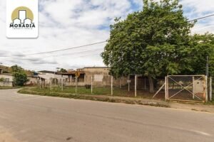 Casa a venda com 4 quartos no Vale Paraíso em Santana do Paraíso