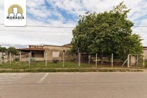 Casa a venda com 4 quartos no Vale Paraíso em Santana do Paraíso