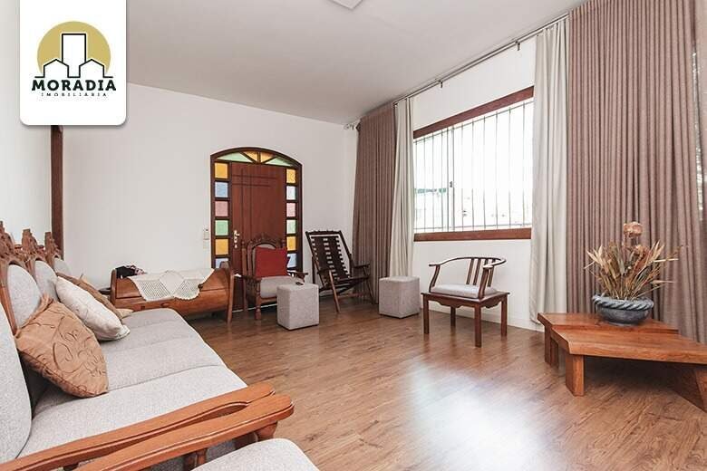 Casa a venda com 4 quartos no Caravelas em Ipatinga