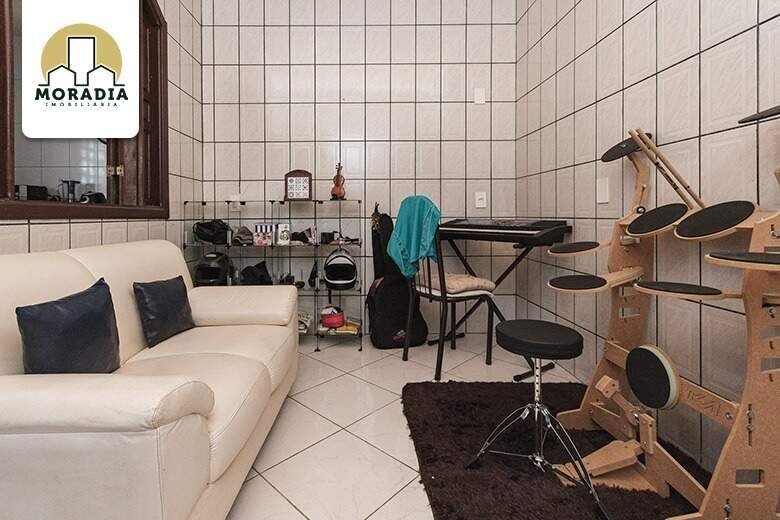 Casa a venda com 2 quartos no Caravelas em Ipatinga