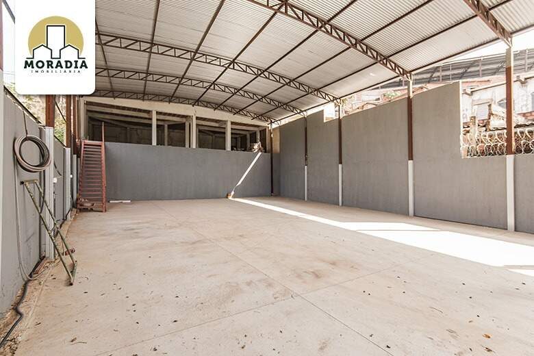 Galpão para alugar com 420,00 m² no Centro de Ipatinga