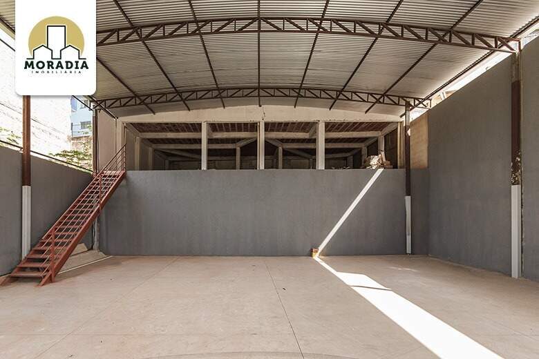 Galpão para alugar com 420,00 m² no Centro de Ipatinga