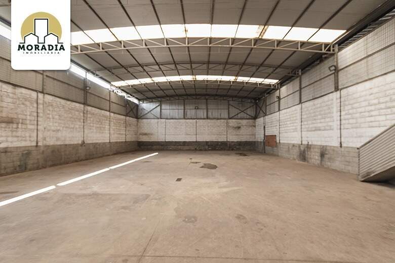 Galpão para alugar com 360,00 m² no Iguaçu em Ipatinga