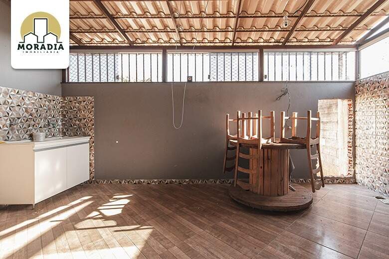Casa geminada a venda com 2 quartos no Cidade Nova em Santana do Paraíso