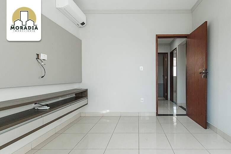 Apartamento para alugar com 3 quartos no Parque Caravelas em Santana do Paraíso