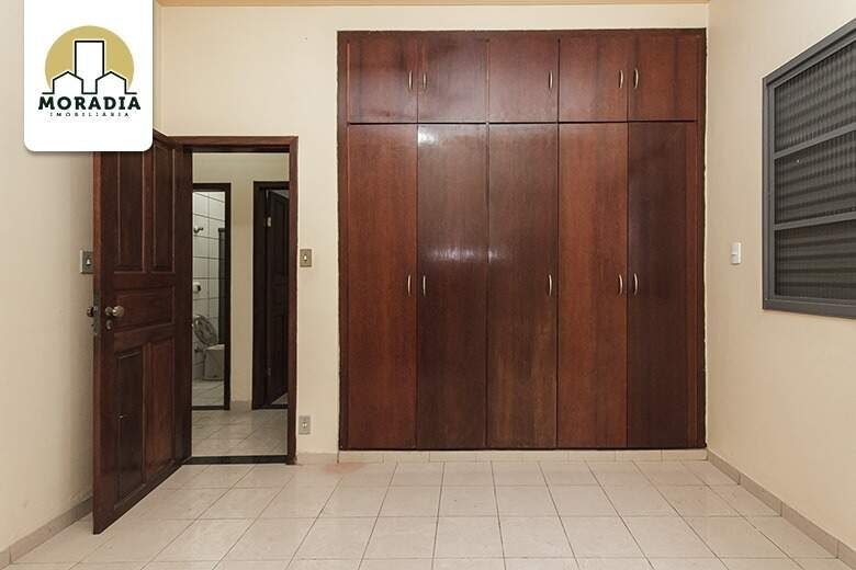 Casa a venda com 4 quartos no Imbaúbas em Ipatinga