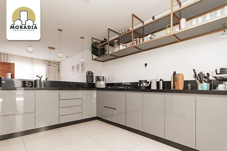 Casa a venda com 4 quartos no Bela Vista em Ipatinga