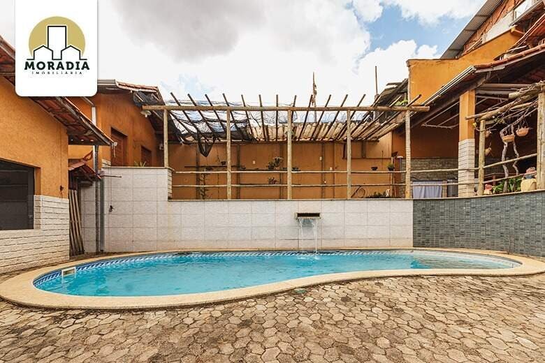 Casa a venda com 3 quartos no Limoeiro em Ipatinga