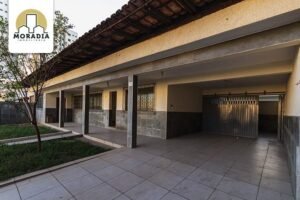 Casa a venda com 4 quartos no Bom Retiro em Ipatinga