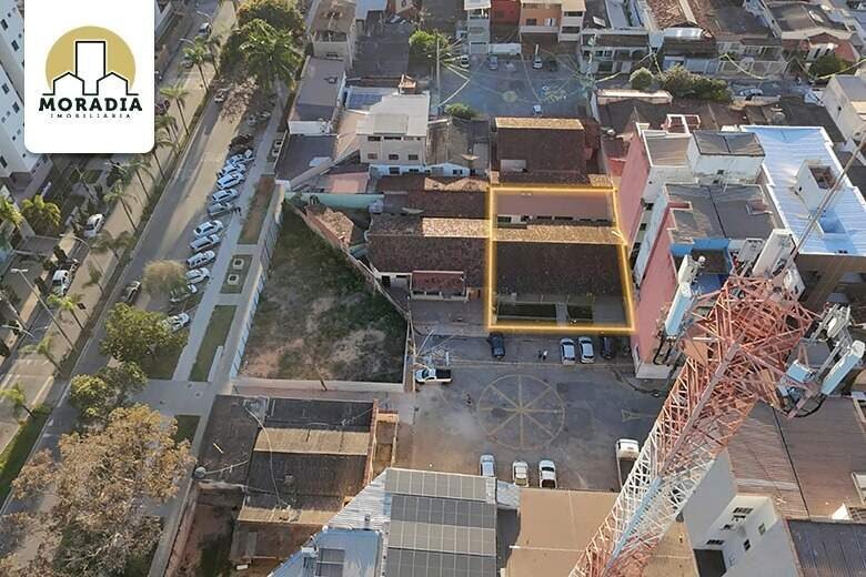 Casa a venda com 4 quartos no Bom Retiro em Ipatinga